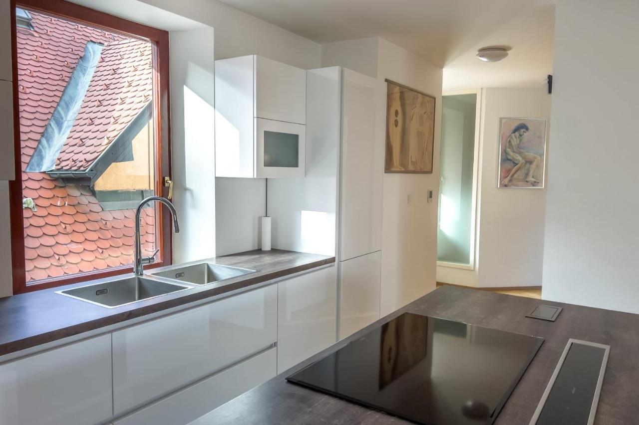 Apartamento Riverside Ljubljanica With Private Parking Liubliana Exterior foto