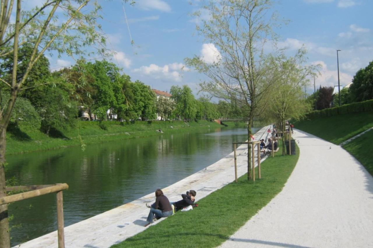 Apartamento Riverside Ljubljanica With Private Parking Liubliana Exterior foto