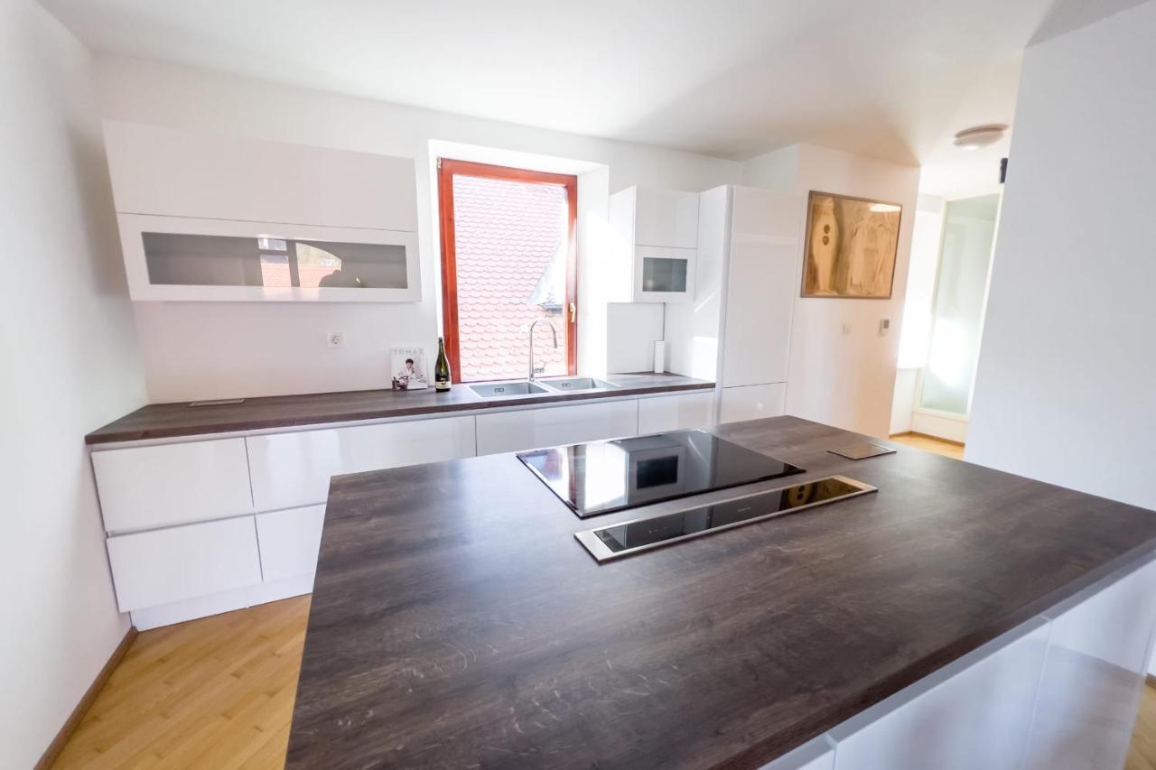 Apartamento Riverside Ljubljanica With Private Parking Liubliana Exterior foto
